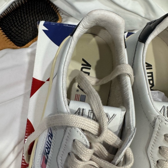 Autry Medalist Platform Sneakers In White And Black Leather AUTRY white women’s platform Sneakers size 7, NWT!